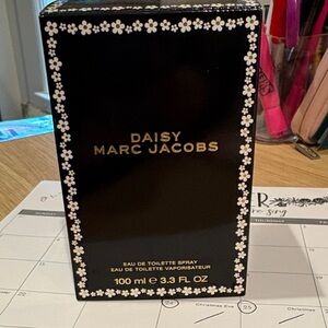 Marc Jacobs Daisy Eau de Toilette 100ml - Black and Gold